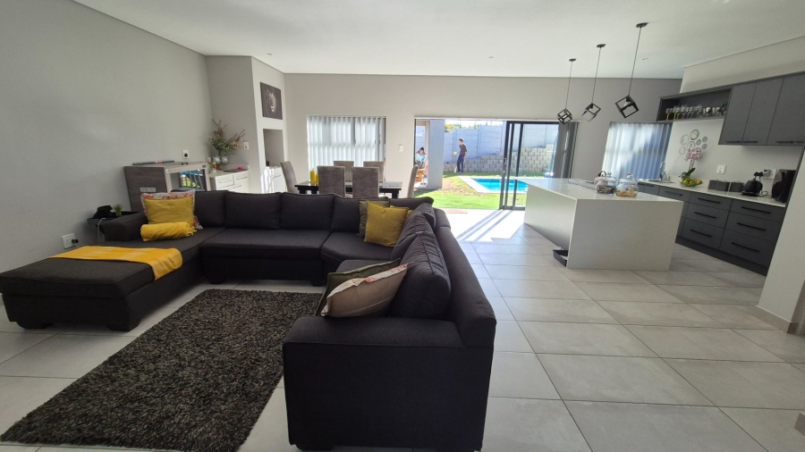 4 Bedroom Property for Sale in Island View Western Cape